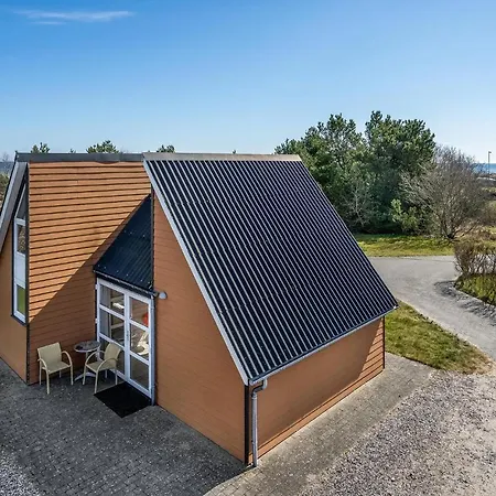 Holiday home Gorgeous In With Kitchen