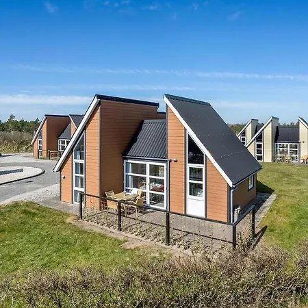 Feriehus Gorgeous In With Kitchen Hadsund